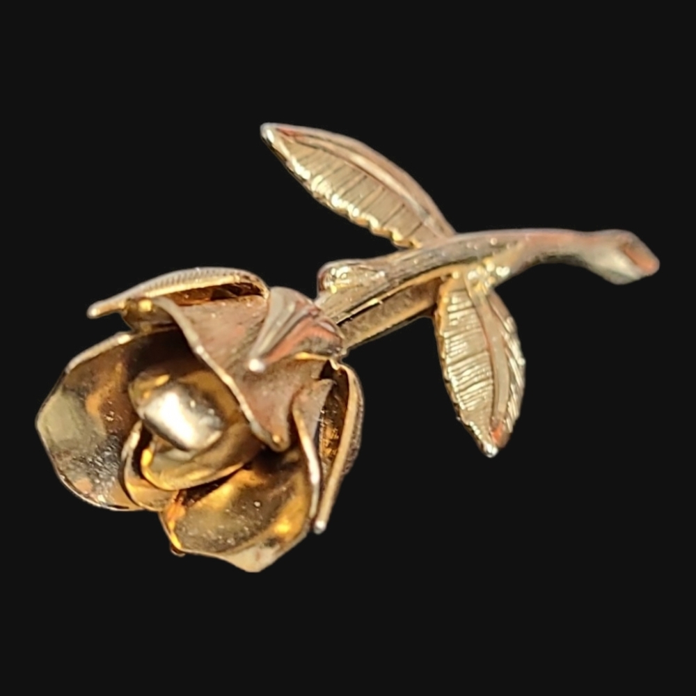 VINTAGE Gold Tone Metal Rose Brooch